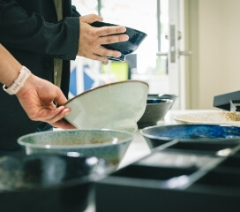 We accompany you to Japanese manufacturers and Japanese trade shows.